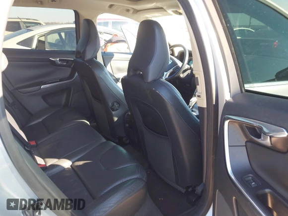 2013 Volvo XC60 3.2L с VIN YV4952DL1D2370356, выставлен на аукционе IAAI как лот 41332064 с пробегом 253 457 миль миль и . История ставок и продаж доступна на DreamBid. Изображение 8.
