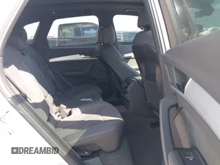 2024 Audi Q5 S line Premium Plus с VIN WA1E2AFYXR2135114, выставлен на аукционе IAAI как лот 41734594 с пробегом 2 354 миль миль и . История ставок и продаж доступна на DreamBid. Изображение 8.