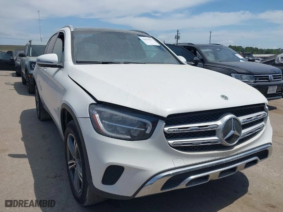2021 Mercedes-Benz GLC with VIN W1N0G8DB5MV264998, listed as a IAAI auction lot 42070622 with 14,000 mi miles. Bid and sale history available at carsss.com. Image 1.