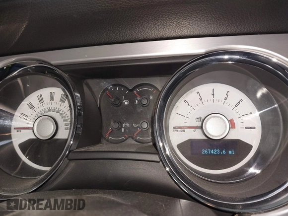 2011 Ford Mustang V6 with VIN 1ZVBP8AM1B5147273, listed as a IAAI auction lot 40283515 with 267,423 mi miles and . Bid and sale history available at DreamBid. Image 7.