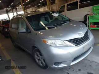 2012 Toyota Sienna LE AAS with VIN 5TDKK3DCXCS271299, listed as a IAAI auction lot 41376742 with 134,968 mi miles. Bid and sale history available at carsss.com. Image 1.