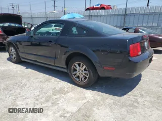 2008 Ford Mustang Deluxe with VIN 1ZVHT80N785126159, listed as a Copart auction lot 62945975 with 201,417 mi miles and Clean title. Bid and sale history available at DreamBid. Image 2.