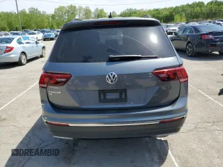 2021 Volkswagen Tiguan SE z VIN 3VV3B7AX7MM118689, wystawiony jako Copart lot #53640205 z przebiegiem 68 737 mil mil oraz Szkody całkowita. Historia ofert i sprzedaży dostępna na DreamBid. Obrazek 6.
