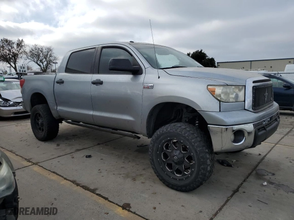 2011 Toyota Tundra 2WD Truck with VIN 5TFEY5F19BX101642, listed as a Copart auction lot 84823704 with NaN miles and Salvage Title. Bid and sale history available at carsss.com. Image 4.