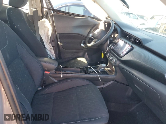 2023 Nissan Kicks SV with VIN 3N1CP5CV0PL551526, listed as a Copart auction lot 49707195 with 8,371 mi miles and Salvage Title. Bid and sale history available at DreamBid. Image 7.