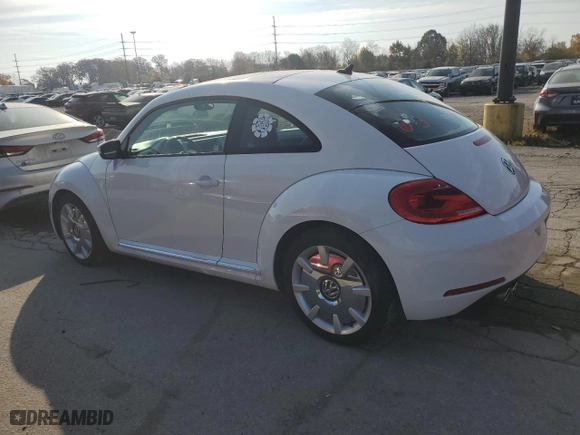 2013 Volkswagen Beetle Coupe 2.5L with VIN 3VWJX7ATXDM674349, listed as a Copart auction lot 78639384 with 112,596 mi miles and Salvage Title. Bid and sale history available at carsss.com. Image 2.