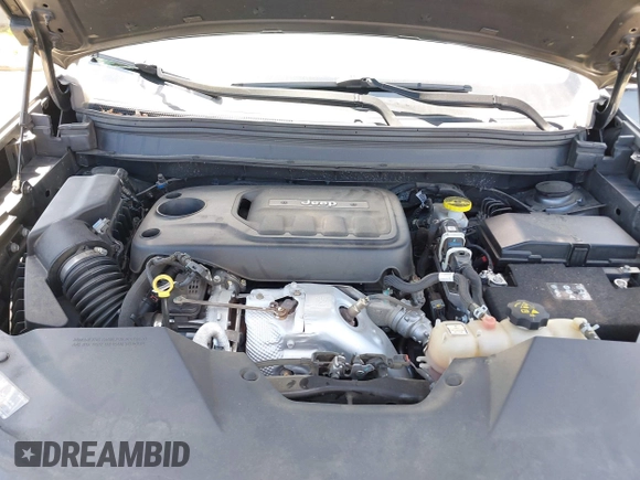 2019 Jeep Cherokee Latitude Plus z VIN 1C4PJMLNXKD195563, wystawiony jako IAAI lot #42461618 z przebiegiem 78 603 mil mil oraz . Historia ofert i sprzedaży dostępna na DreamBid. Obrazek 10.