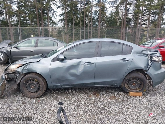 2012 Mazda Mazda3 i Sport with VIN JM1BL1UF5C1528944, listed as a IAAI auction lot 41935087 with 115,983 mi miles. Bid and sale history available at carsss.com. Image 6.