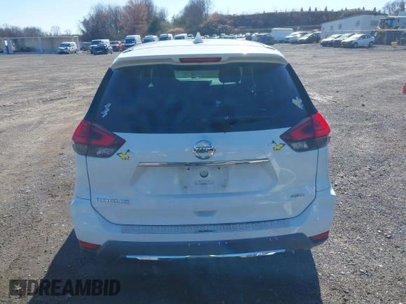 2017 Nissan Rogue SV with VIN KNMAT2MV8HP595664, listed as a IAAI auction lot 41932361 with 89,842 mi miles. Bid and sale history available at carsss.com. Image 16.