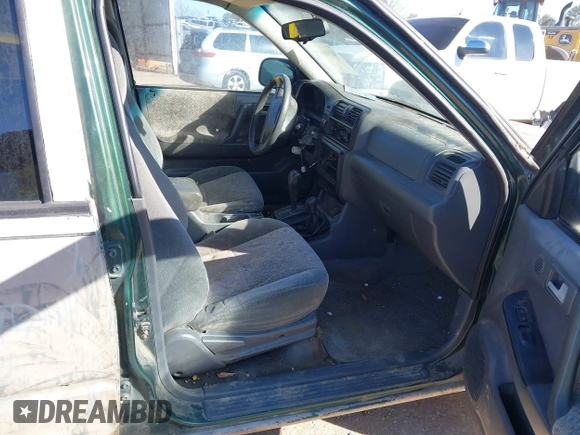 2001 Isuzu Rodeo S z VIN 4S2DM58W214322178, wystawiony jako IAAI lot #41398609 z przebiegiem 180 017 mil mil oraz . Historia ofert i sprzedaży dostępna na DreamBid. Obrazek 5.