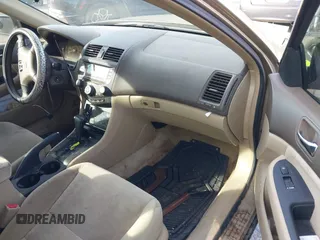 2004 Honda Accord LX с VIN 1HGCM56384A040487, выставлен на аукционе IAAI как лот 40834172 с пробегом 264 707 миль миль и . История ставок и продаж доступна на DreamBid. Изображение 5.