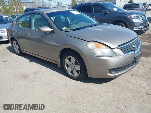 2008 Nissan Altima 2.5 S with VIN 1N4AL21E28C129424, listed as a IAAI auction lot 41967867 with 67,743 mi miles. Bid and sale history available at carsss.com. Image 1.