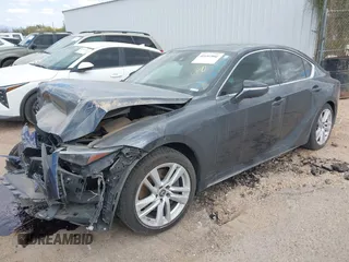 2021 Lexus IS 300 z VIN JTHC81F21M5046836, wystawiony jako IAAI lot #42191966 z przebiegiem 41 806 mil mil oraz . Historia ofert i sprzedaży dostępna na DreamBid. Obrazek 2.