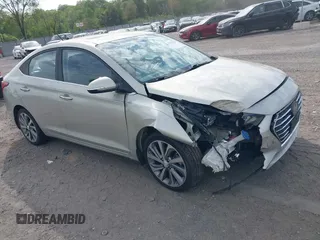 2018 Hyundai Accent Limited z VIN 3KPC34A33JE029408, wystawiony jako IAAI lot #42172021 z przebiegiem 76 078 mil mil oraz . Historia ofert i sprzedaży dostępna na DreamBid. Obrazek 1.