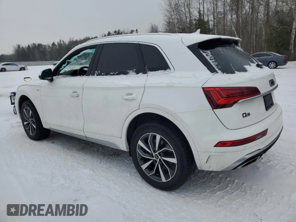 2023 Audi Q5 S line Prestige with VIN WA1FAAFYXP2171339, listed as a Copart auction lot 43351985 with 32,796 mi miles and Salvage Title. Bid and sale history available at carsss.com. Image 2.