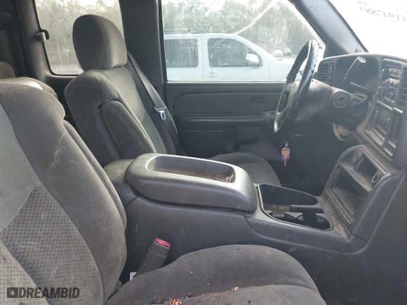 2006 Chevrolet Silverado 1500 LT2 with VIN 1GCEK19B46Z195681, listed as a IAAI auction lot 41947889 with 213,595 mi miles. Bid and sale history available at carsss.com. Image 5.