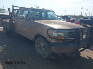 1997 Ford F-350 z VIN 1FTJX35F4VEC88887, wystawiony jako IAAI lot #42301627 z przebiegiem Nie podano mil oraz . Historia ofert i sprzedaży dostępna na DreamBid. Obrazek 1.