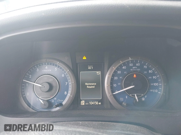 2015 Toyota Sienna XLE with VIN 5TDYK3DC2FS640204, listed as a IAAI auction lot 41772349 with 104,156 mi miles. Bid and sale history available at carsss.com. Image 7.