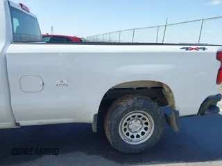 2019 Chevrolet Silverado 1500 with VIN 3GCNYAEH7KG165559, listed as a IAAI auction lot 41695825 with 86,661 mi miles and . Bid and sale history available at DreamBid. Image 12.