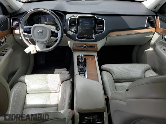 2017 Volvo XC90 Inscription z VIN YV4BC0PLXH1167646, wystawiony jako Copart lot #52650205 z przebiegiem 75 842 mil mil oraz Szkoda całkowita • Salvage title. Historia ofert i sprzedaży dostępna na DreamBid. Obrazek 8.