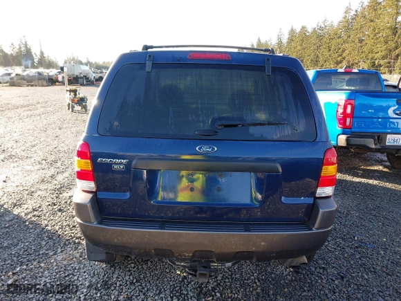 2004 Ford Escape XLT with VIN 1FMYU03134KA30806, listed as a IAAI auction lot 41449933 with 137,897 mi miles. Bid and sale history available at carsss.com. Image 16.
