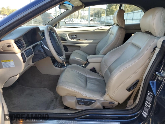2000 Volvo C70 with VIN YV1NC56D1YJ010900, listed as a Copart auction lot 89138035 with 58,469 mi miles and Salvage Title. Bid and sale history available at carsss.com. Image 7.