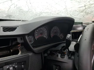 2015 BMW M4 z VIN WBS3U9C57FP967999, wystawiony jako Copart lot #47906424 z przebiegiem Nie podano mil oraz Szkoda całkowita • Salvage title. Historia ofert i sprzedaży dostępna na DreamBid. Obrazek 9.