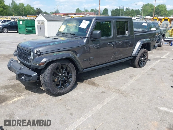 2024 Jeep Gladiator Sport с VIN 1C6HJTAG0RL131543, выставлен на аукционе IAAI как лот 42090629 с пробегом 8 546 миль миль и . История ставок и продаж доступна на DreamBid. Изображение 2.