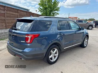 2018 Ford Explorer XLT z VIN 1FM5K7DH0JGC23068, wystawiony jako Copart lot #63926375 z przebiegiem 112 233 mil mil oraz Czysty tytuł • Clean title. Historia ofert i sprzedaży dostępna na DreamBid. Obrazek 4.