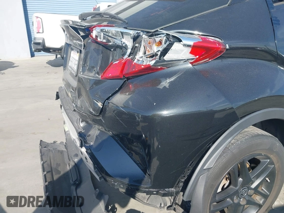 2020 Toyota C-HR LE with VIN JTNKHMBX6L1084659, listed as a IAAI auction lot 41807840 with 1 mi miles. Bid and sale history available at carsss.com. Image 19.
