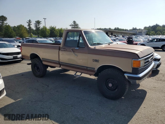 1990 Ford F-250 z VIN 2FTHF26H4LCA00395, wystawiony jako Copart lot #60321695 z przebiegiem 50 927 mil mil oraz Szkoda całkowita • Salvage title. Historia ofert i sprzedaży dostępna na DreamBid. Obrazek 4.