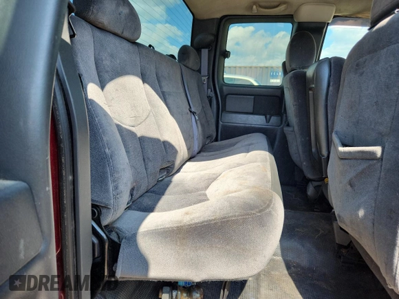 2006 GMC Sierra 2500HD Work Truck with VIN 1GTHK29D66E223055, listed as a Copart auction lot 62826635 with 355,735 mi miles and Non repairable. Bid and sale history available at DreamBid. Image 10.