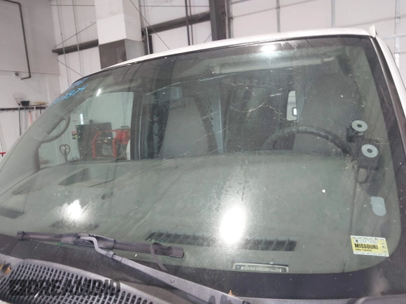 2011 Chevrolet Express Cargo z VIN 1GCWGFCA0B1161104, wystawiony jako IAAI lot #41907374 z przebiegiem 177 883 mil mil oraz . Historia ofert i sprzedaży dostępna na DreamBid. Obrazek 12.