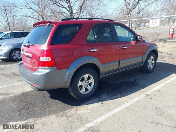 2008 Kia Sorento EX with VIN KNDJC736385860784, listed as a IAAI auction lot 41756912 with 115,103 mi miles. Bid and sale history available at carsss.com. Image 4.
