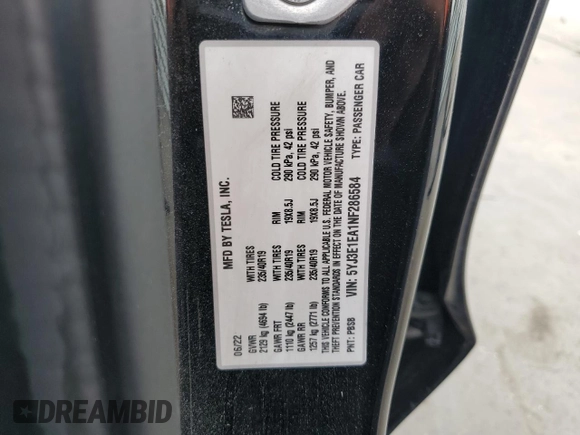 2022 Tesla Model 3 z VIN 5YJ3E1EA1NF286584, wystawiony jako Copart lot #52142755 z przebiegiem 83 340 mil mil oraz Czysty tytuł • Clean title. Historia ofert i sprzedaży dostępna na DreamBid. Obrazek 13.