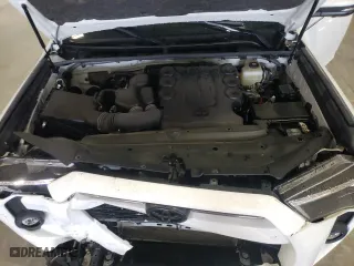 2022 Toyota 4Runner SR5 Premium with VIN JTENU5JR4N6029294, listed as a Copart auction lot 62075653 with 9,334 mi miles and Salvage Title. Bid and sale history available at carsss.com. Image 11.