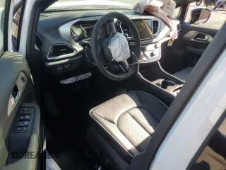 2025 Chrysler Pacifica Limited with VIN 2C4RC1GG2SR570078, listed as a Copart auction lot 59219585 with Not provided miles and Salvage title. Bid and sale history available at DreamBid. Image 8.