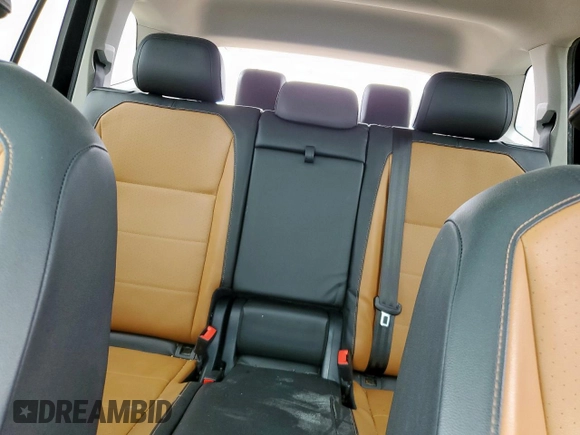 2019 Volkswagen Tiguan SE z VIN 3VV3B7AX2KM050444, wystawiony jako Copart lot #62881895 z przebiegiem 41 836 mil mil oraz Szkoda całkowita • Salvage title. Historia ofert i sprzedaży dostępna na DreamBid. Obrazek 10.