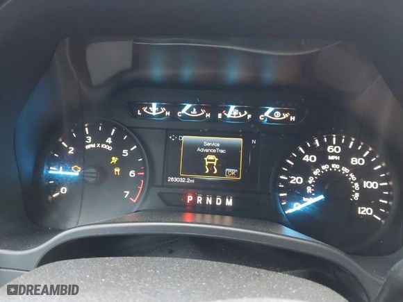 2018 Ford F-150 XL with VIN 1FTEW1CP2JFC00220, listed as a IAAI auction lot 41557424 with 263,032 mi miles. Bid and sale history available at carsss.com. Image 7.