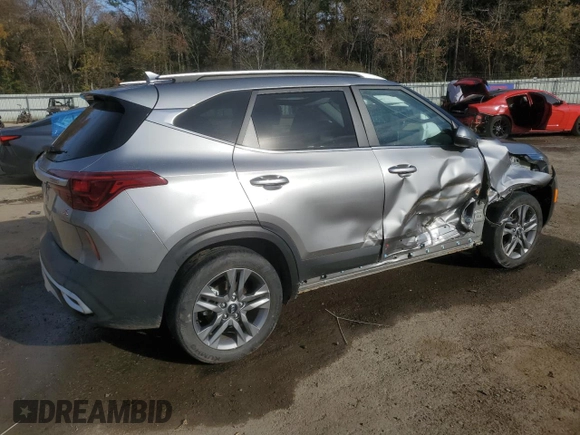 2021 Kia Seltos S with VIN KNDEU2AA0M7189890, listed as a Copart auction lot 84733084 with 41,495 mi miles and Salvage Title. Bid and sale history available at DreamBid. Image 3.