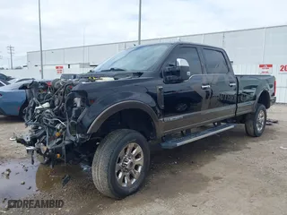 2017 Ford Super Duty F-250 SRW Lariat with VIN 1FT7W2BT7HEC14644, listed as a IAAI auction lot 41449381 with 125,963 mi miles. Bid and sale history available at carsss.com. Image 18.