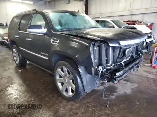 2013 Cadillac Escalade Platinum Edition with VIN 1GYS4DEF3DR360344, listed as a Copart auction lot 83553704 with 123,283 mi miles and Salvage Title. Bid and sale history available at carsss.com. Image 4.