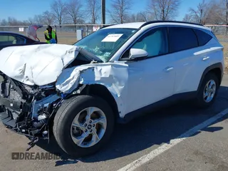 2024 Hyundai Tucson SEL with VIN KM8JBCDE6RU285231, listed as a IAAI auction lot 41757409 with 18,319 mi miles and . Bid and sale history available at carsss.com. Image 2.