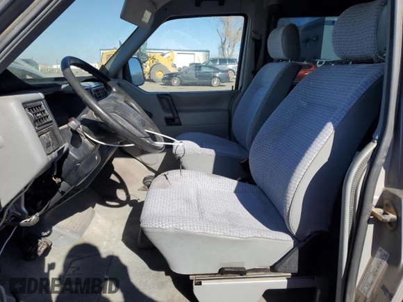 1993 Volkswagen EuroVan с VIN WV2HD0705PH059541, выставлен на аукционе Copart как лот 88357745 с пробегом 88 905 миль миль и Чистый • Clean title. История ставок и продаж доступна на DreamBid. Изображение 7.