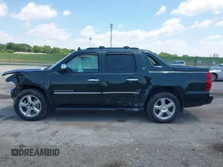 2013 Chevrolet Avalanche LTZ with VIN 3GNTKGE77DG331947, listed as a IAAI auction lot 42396775 with 119,150 mi miles and . Bid and sale history available at DreamBid. Image 15.