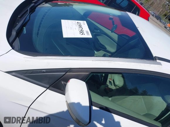 2013 Ford Focus SE with VIN 1FADP3F28DL274208, listed as a IAAI auction lot 41997585 with 233,384 mi miles. Bid and sale history available at carsss.com. Image 19.