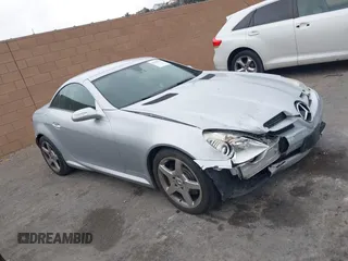 2006 Mercedes-Benz SLK-Class 3.5L with VIN WDBWK56F16F111898, listed as a IAAI auction lot 41559651 with 120,178 mi miles. Bid and sale history available at carsss.com. Image 1.