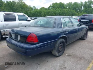 2006 Ford Police Interceptor с VIN 2FAFP71W76X101151, выставлен на аукционе IAAI как лот 42080117 с пробегом Не указан миль и . История ставок и продаж доступна на DreamBid. Изображение 4.