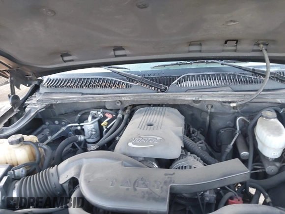 2005 GMC Yukon SLE with VIN 1GKEC13V15R105390, listed as a IAAI auction lot 42076410 with 237,160 mi miles. Bid and sale history available at carsss.com. Image 10.