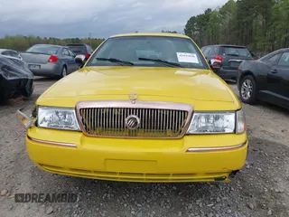 2005 Mercury Grand Marquis LS Premium z VIN 2MHHM75W05X636036, wystawiony jako IAAI lot #41935848 z przebiegiem 182 155 mil mil oraz . Historia ofert i sprzedaży dostępna na DreamBid. Obrazek 11.